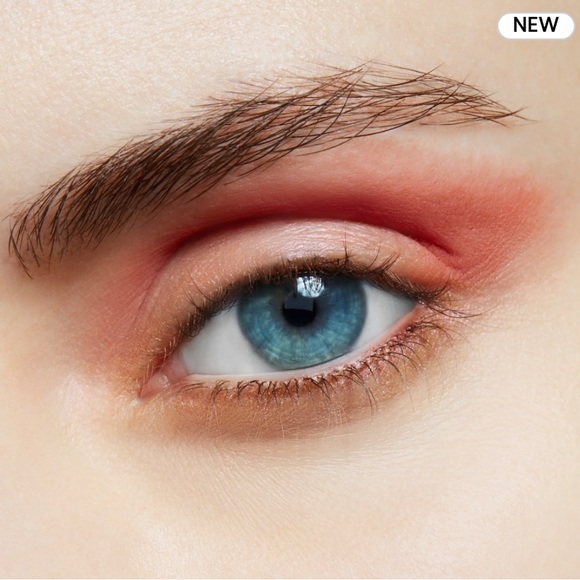 βΌοΈ LAST ONE π CORAL MATTE a MAC EYESHADOW. RETAIL $25. **NEW: 50% OFF RETAIL. - Picture 4 of 7